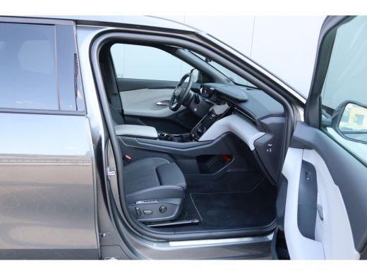 Ford Capri Premium Extended Range AWD 79 kWh Pano-dak/Adaptive-cruise/360camera/Stoelverwaming ActivLease financial lease