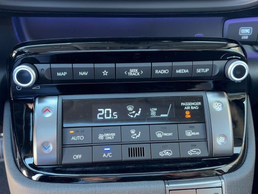 Hyundai Inster Evolve Sky 49 kWh HyundaiINSTEREvolve Sky 49 kWh| Achteruitrijcamera | Airco (automatisch) | Appl... ActivLease financial lease