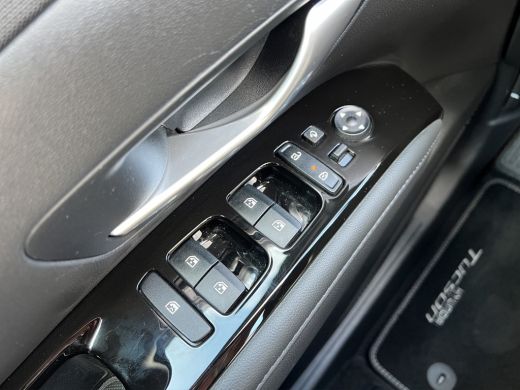 Hyundai Tucson 1.6 T-GDI PHEV 265pk Comfort Smart 4WD | Climate | Camera | Carplay | Keyless | Navigatie | Full ... ActivLease financial lease