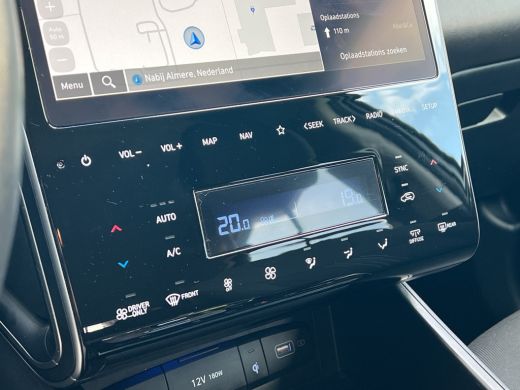 Hyundai Tucson 1.6 T-GDI PHEV 265pk Comfort Smart 4WD | Climate | Camera | Carplay | Keyless | Navigatie | Full ... ActivLease financial lease