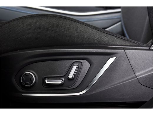 Lynk & Co 01 1.5 PHEV 261PK MY22 | 360 Camera | 7.4 kWh Boordlader | S/K-panodak | Adapt. Cruise | Memory | El... ActivLease financial lease