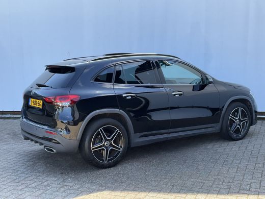 Mercedes-Benz GLA 200 164pk Solution AMG Memory Pano.dak Sfeerverl Hoogzitter Uitstraling! ActivLease financial lease