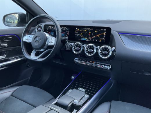Mercedes-Benz GLA 200 164pk Solution AMG Memory Pano.dak Sfeerverl Hoogzitter Uitstraling! ActivLease financial lease