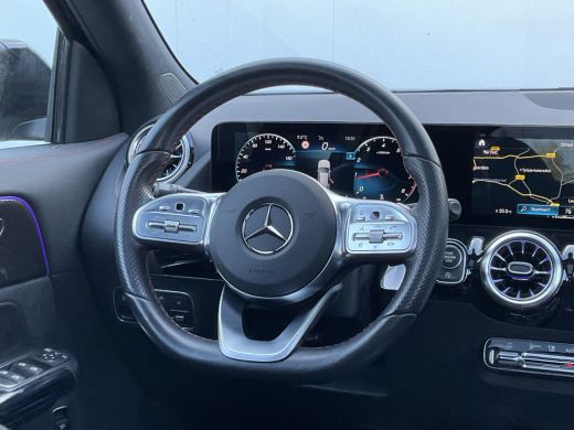 Mercedes-Benz GLA 200 164pk Solution AMG Memory Pano.dak Sfeerverl Hoogzitter Uitstraling! ActivLease financial lease