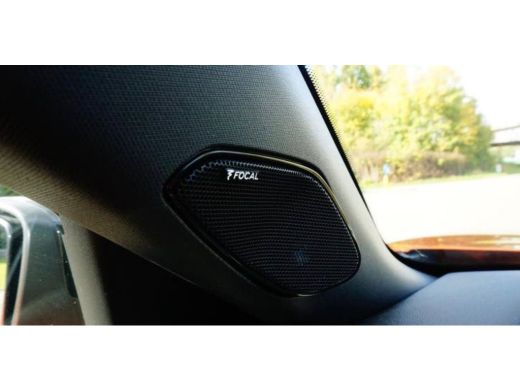 Peugeot 2008 1.2 PureTech GT Pack Elek. Stoel met Massage | Focal | Stoelverwarming | Leder | Camera | LED | 1... ActivLease financial lease