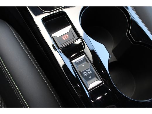 Peugeot 208 1.2 Hybrid 145 e-DCS6 GT | Automaat | Navigatie | Camera voor + achter | Adaptieve cruise | NL au... ActivLease financial lease