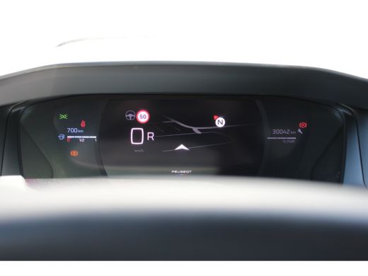 Peugeot 208 1.2 Hybrid 145 e-DCS6 GT | Automaat | Navigatie | Camera voor + achter | Adaptieve cruise | NL au... ActivLease financial lease