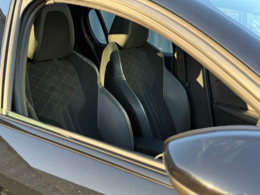 Peugeot 208 GT Pack Alcantara Sportstoelen | Stoeverwarming | Panorama dak | Cruise Control | Airco | NAVI Fu... ActivLease financial lease