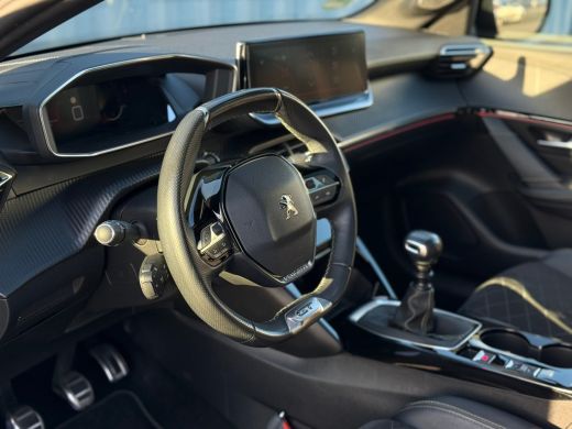 Peugeot 208 GT Pack Alcantara Sportstoelen | Stoeverwarming | Panorama dak | Cruise Control | Airco | NAVI Fu... ActivLease financial lease