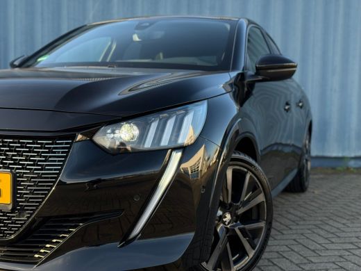 Peugeot 208 GT Pack Alcantara Sportstoelen | Stoeverwarming | Panorama dak | Cruise Control | Airco | NAVI Fu... ActivLease financial lease