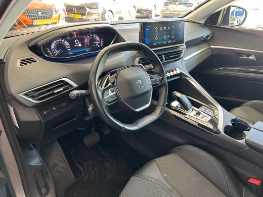Peugeot 3008 1.2 PureTech Blue Lease Premium | Achterbank in delen neerklapbaar | Achteruitrijcamera | Apple C... ActivLease financial lease