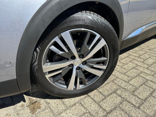 Peugeot 3008 1.2 PureTech Blue Lease Premium | Achterbank in delen neerklapbaar | Achteruitrijcamera | Apple C... ActivLease financial lease