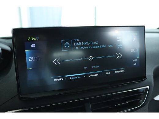 Peugeot 3008 1.6 HYbrid 225 Allure Pack Business | Adapt. Cruise | Camera | Stoelverwarming | Navigatie | Carp... ActivLease financial lease