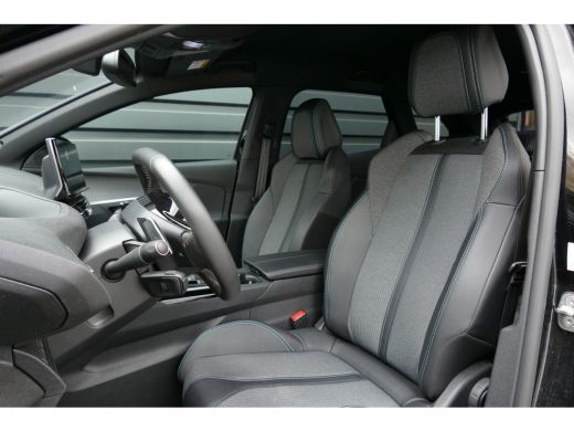 Peugeot 3008 1.6 HYBRID 225PK ALLURE PACK AUTOMAAT / NAVI / CLIMA / 19"LMV / CAMERA / FULL-LED / PDC / BLUETOO... ActivLease financial lease