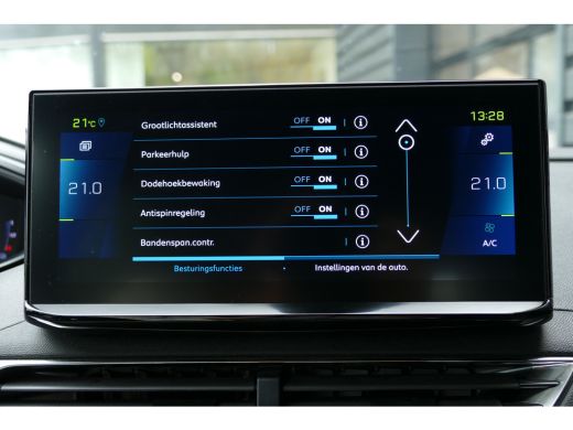 Peugeot 3008 1.6 HYBRID 225PK ALLURE PACK AUTOMAAT / NAVI / CLIMA / 19"LMV / CAMERA / FULL-LED / PDC / BLUETOO... ActivLease financial lease