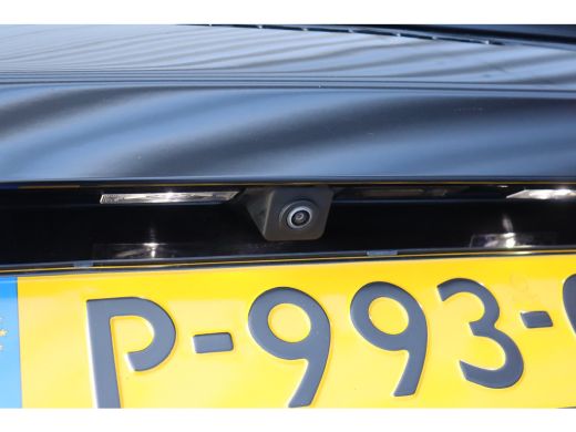 Peugeot 3008 1.6 HYBRID 225PK ALLURE PACK AUTOMAAT / NAVI / CLIMA / PDC / 18" LMV / CAMERA / KEYLESS / WINTERP... ActivLease financial lease