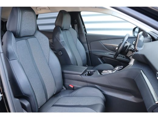 Peugeot 3008 1.6 HYBRID 225PK ALLURE PACK AUTOMAAT / NAVI / CLIMA / PDC / 18" LMV / CAMERA / KEYLESS / WINTERP... ActivLease financial lease