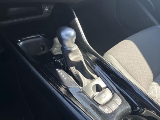 Toyota C-HR 1.8 Hybrid Style | Navigatie | Apple CarPlay/Android auto | Achteruitrijcamera | Stoel en stuurve... ActivLease financial lease