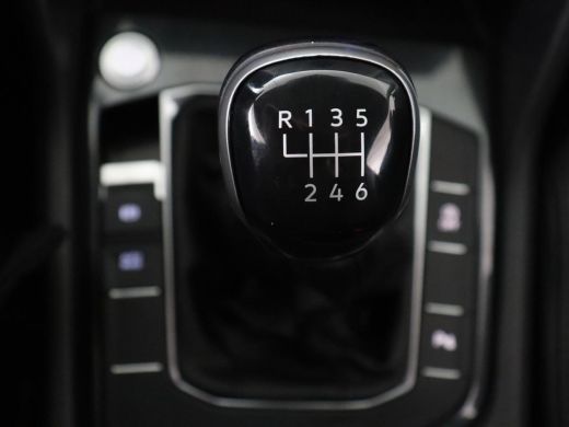 Volkswagen Tiguan 1.5 TSI Life Business | Leder | Stoelverwarming | Keyless | Carplay | Adaptive cruise | Navigatie... ActivLease financial lease