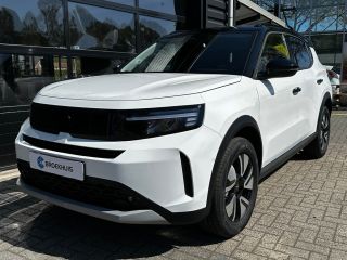 Opel Frontera 1.2 Turbo Hybrid GS | &euro;3000,- VOORRAADVOORDEEL ! | STUUR, STOEL EN VOORRUITVERWARMING| DODEHOEK D...