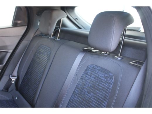 Alfa Romeo Junior 1.2 Turbo Hybrid Ibrida | Adaptieve cruise control | Full-LED | Parkeersensoren achter | Apple ca... ActivLease financial lease