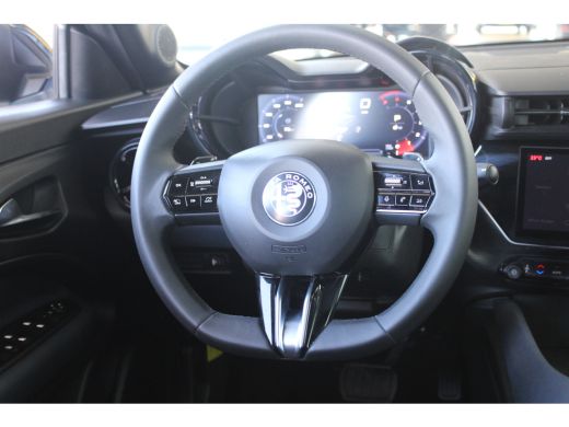 Alfa Romeo Junior 1.2 Turbo Hybrid Ibrida | Adaptieve cruise control | Full-LED | Parkeersensoren achter | Apple ca... ActivLease financial lease