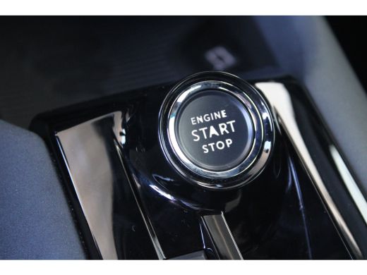 Alfa Romeo Junior 1.2 Turbo Hybrid Ibrida | Adaptieve cruise control | Full-LED | Parkeersensoren achter | Apple ca... ActivLease financial lease