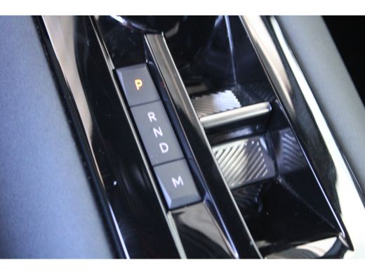Alfa Romeo Junior 1.2 Turbo Hybrid Ibrida | Adaptieve cruise control | Full-LED | Parkeersensoren achter | Apple ca... ActivLease financial lease