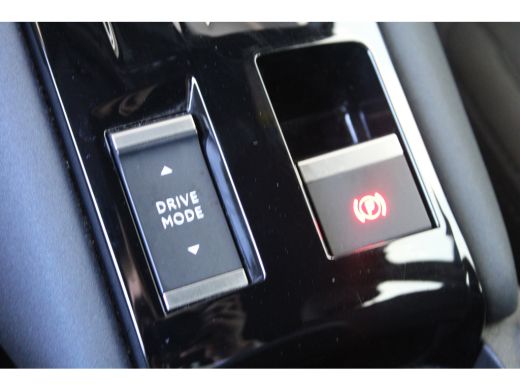 Alfa Romeo Junior 1.2 Turbo Hybrid Ibrida | Adaptieve cruise control | Full-LED | Parkeersensoren achter | Apple ca... ActivLease financial lease