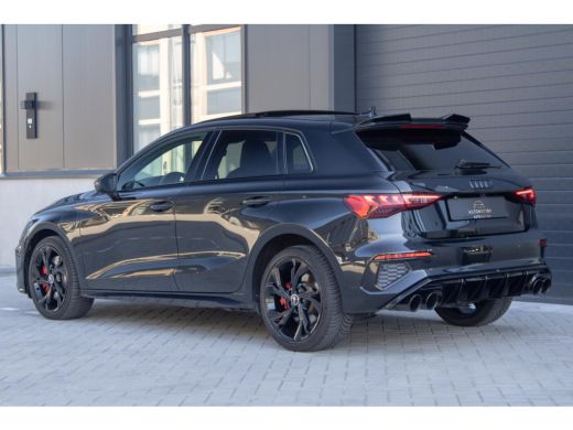Audi A3 Sportback 45 TFSIe Competition Sline PANO S3 CAMERA ActivLease financial lease