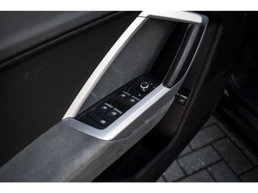 Audi Q3 45 TFSI e Advanced Edition 245 PK | Stoelverwarming Voor | Apple carplay/Android Auto | Parkeerse... ActivLease financial lease