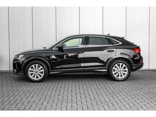 Audi Q3 45 TFSI e Advanced Edition 245 PK | Stoelverwarming Voor | Apple carplay/Android Auto | Parkeerse... ActivLease financial lease