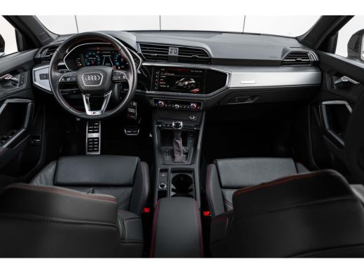 Audi Q3 45 TFSI e S Edition 245 PK | Panoramadak | Lederen Bekleding | Stoelverwarming Voor | Parkeersens... ActivLease financial lease