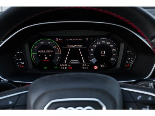 Audi Q3 45 TFSI e S Edition 245 PK | Panoramadak | Lederen Bekleding | Stoelverwarming Voor | Parkeersens... ActivLease financial lease