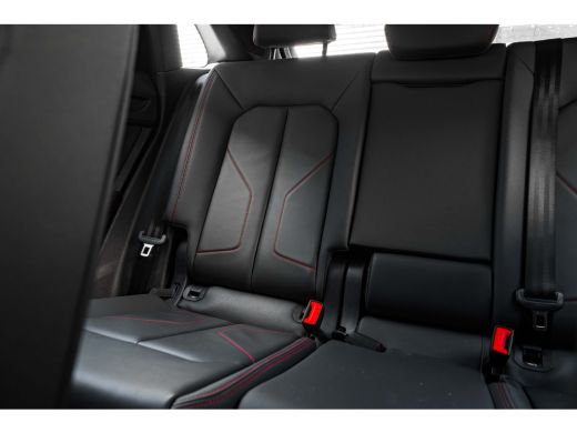 Audi Q3 45 TFSI e S Edition 245 PK | Panoramadak | Lederen Bekleding | Stoelverwarming Voor | Parkeersens... ActivLease financial lease