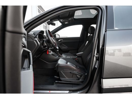 Audi Q3 45 TFSI e S Edition 245 PK | Panoramadak | Lederen Bekleding | Stoelverwarming Voor | Parkeersens... ActivLease financial lease