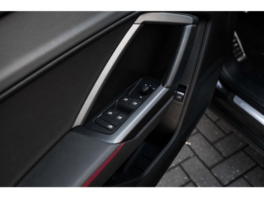 Audi Q3 45 TFSI e S Edition 245 PK | Panoramadak | Lederen Bekleding | Stoelverwarming Voor | Parkeersens... ActivLease financial lease