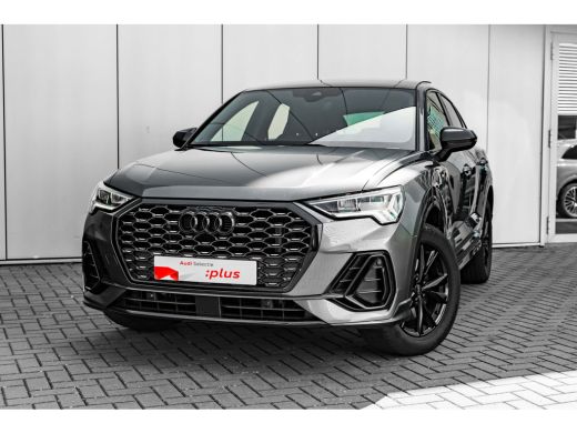 Audi Q3 45 TFSI e S Edition 245 PK | Panoramadak | Lederen Bekleding | Stoelverwarming Voor | Parkeersens... ActivLease financial lease