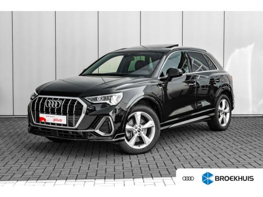 Audi Q3 45 TFSI e S edition 245PK | Panorama Dak | Sfeerverlichting | Ledere bekleding | Camera Achter | ...