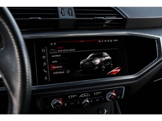 Audi Q3 45 TFSI e S edition 245PK | Panorama Dak | Sfeerverlichting | Ledere bekleding | Camera Achter | ... ActivLease financial lease