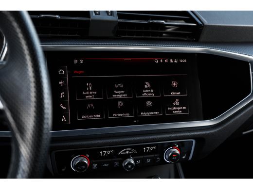 Audi Q3 45 TFSI e S edition 245PK | Panorama Dak | Sfeerverlichting | Ledere bekleding | Camera Achter | ... ActivLease financial lease
