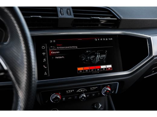 Audi Q3 45 TFSI e S edition 245PK | Panorama Dak | Sfeerverlichting | Ledere bekleding | Camera Achter | ... ActivLease financial lease