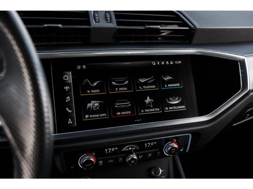 Audi Q3 45 TFSI e S edition 245PK | Panorama Dak | Sfeerverlichting | Ledere bekleding | Camera Achter | ... ActivLease financial lease