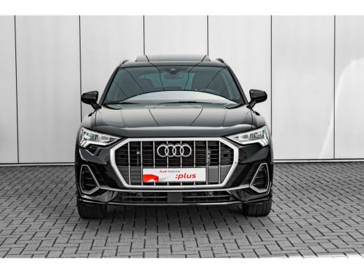 Audi Q3 45 TFSI e S edition 245PK | Panorama Dak | Sfeerverlichting | Ledere bekleding | Camera Achter | ... ActivLease financial lease