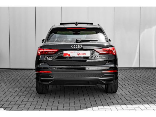 Audi Q3 45 TFSI e S edition 245PK | Panorama Dak | Sfeerverlichting | Ledere bekleding | Camera Achter | ... ActivLease financial lease