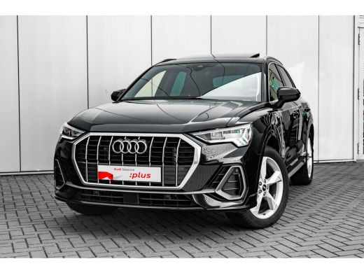 Audi Q3 45 TFSI e S edition 245PK | Panorama Dak | Sfeerverlichting | Ledere bekleding | Camera Achter | ... ActivLease financial lease
