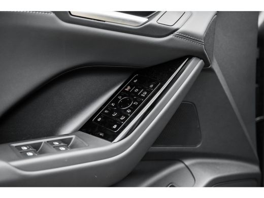 Audi Q6 e-tron Launch edition performance 100 kWh | Panoramadak | Luchtvering | Trekhaak | Bang & Olufsen | Head... ActivLease financial lease