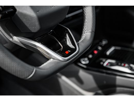 Audi Q6 e-tron Launch edition performance 100 kWh | Panoramadak | Luchtvering | Trekhaak | Bang & Olufsen | Head... ActivLease financial lease