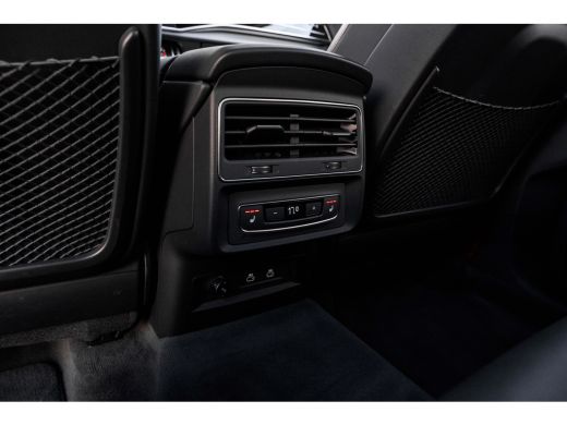 Audi Q7 60 TFSI e quattro Pro Line S Competition 490PK | Trekhaak | 4-wiel besturing | Soft Close | Panor... ActivLease financial lease