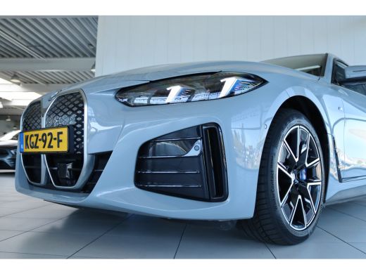 BMW i4 40 xDrive M Sport | Adapt. Cruise | Schuifdak | Harman & Kardon | Head-up | 360 Camera | Adaptief... ActivLease financial lease